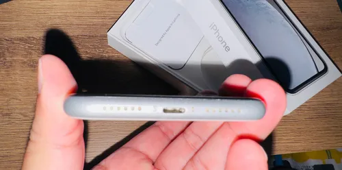 Celular iPhone XR 64gb Blanco (Usado)