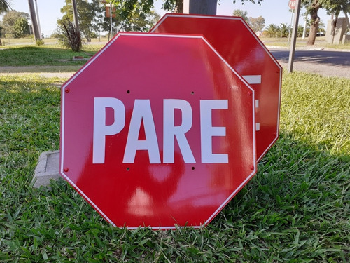 Imagen 2 de 2 de Carteles Señalectica Nuevos.pare / Prohibido Estacionar Etc
