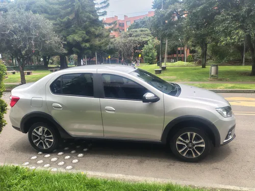Renault Logan 1.6 Privilege / Intens
