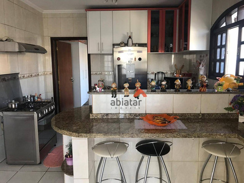 Imagem 2 de 13 de Sobrado Com 4 Dormitórios À Venda, 280 M² Por R$ 1.200.000,00 - Chácara Roselândia - Cotia/sp - So0344