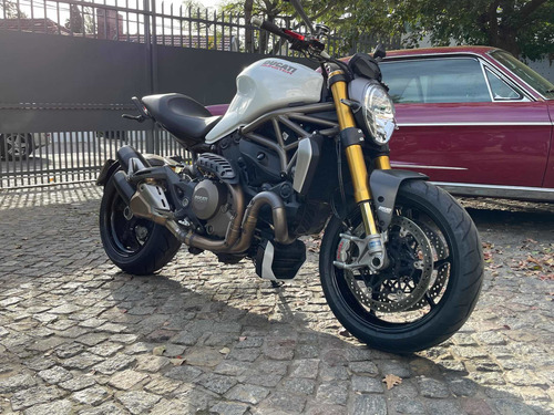 Ducati Monster 1200s