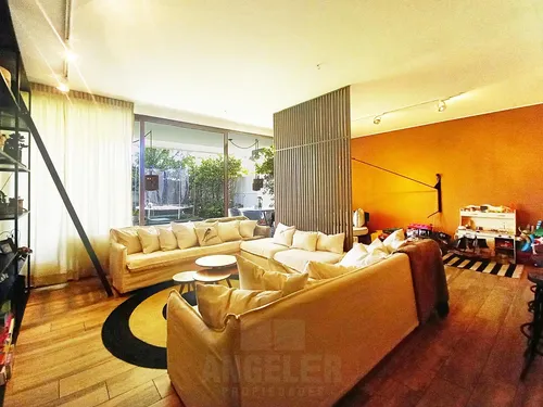 Duplex Con Jardín Y Gran Sala En Piso 1 * 3d/4b En Vitacura