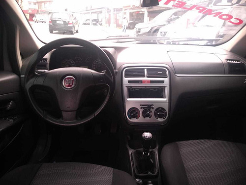 Fiat Punto 2012 1.4 Attractive Flex 5p