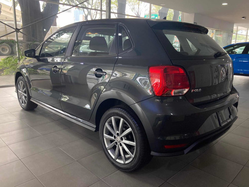 Imagen 5 de 8 de Volkswagen Polo 1.6 L4 Sound Manual At 2020