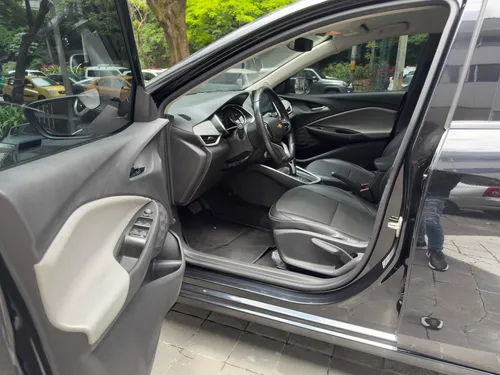 Chevrolet Onix 1.0T Premier Hatch At