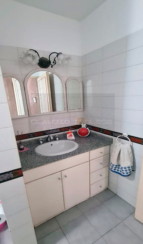 Imagen 17 de 21 de Venta De Hermoso Duplex De 4 Amb En San Justo.