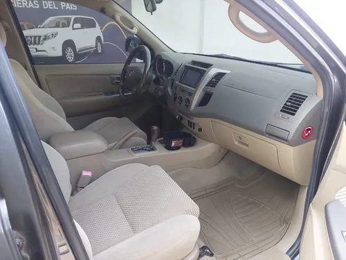 Toyota Fortuner 2.7l