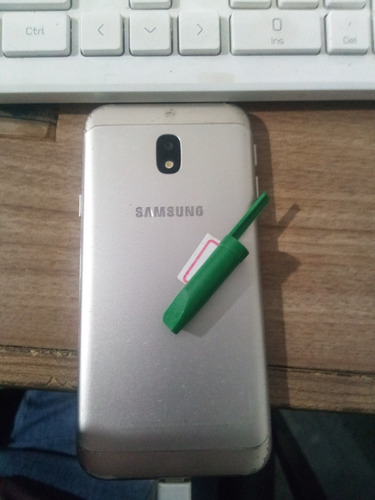 Celular Samsung Galaxy J3 Pro