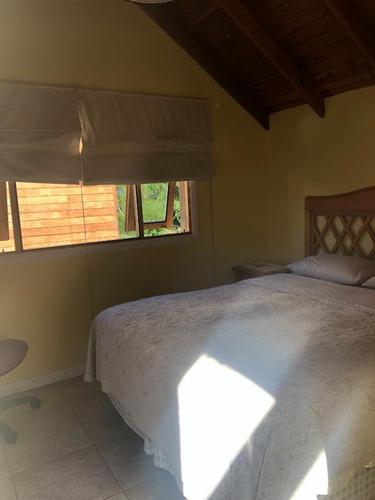 Imagen 5 de 13 de Hermosa Cabaña Con Excelentes Detalles De Terminación