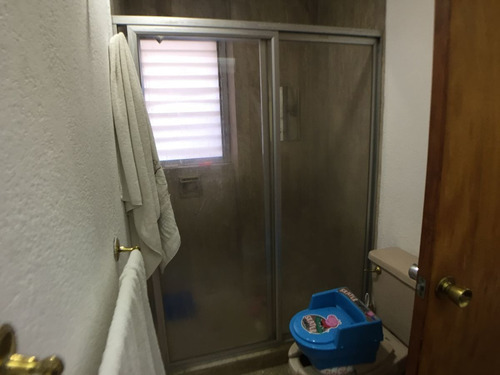 Imagen 29 de 30 de Venta De Departamento Amplio Con Balcón En Temístocles Polan
