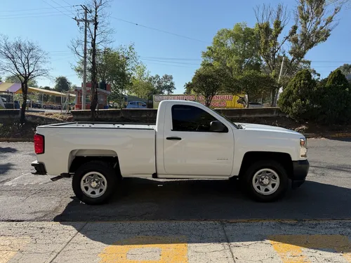 Chevrolet Silverado 5.4 2500 Cab Reg Ls 4x2 At