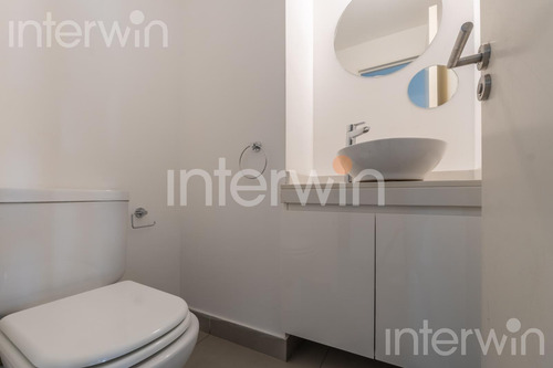 Departamento - 2 Ambientes Con Balcón Y Cochera - Colegiales - Venta