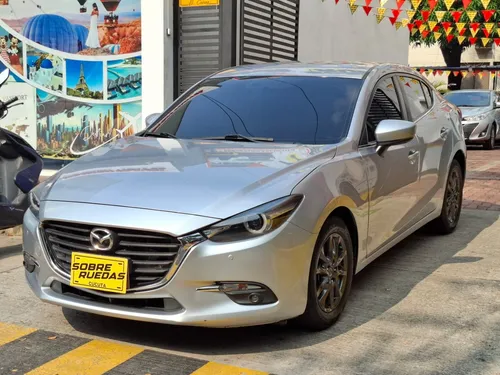 Mazda 3 2.0 Touring Mt