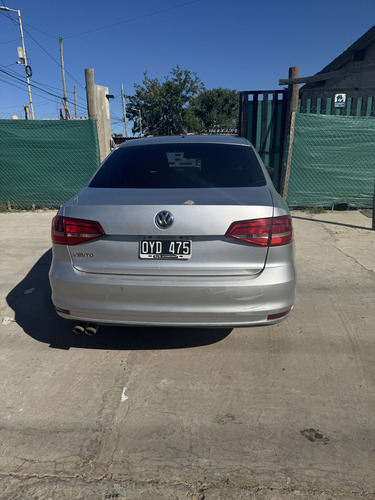 Volkswagen Vento 2.5 Advance Plus 170cv
