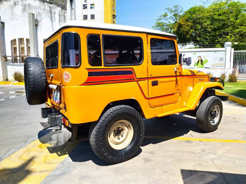 Toyota Land Cruiser Macho