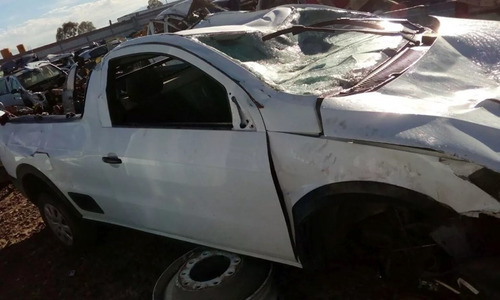 Imagen 2 de 4 de Volkswagen Saveiro 2014 Pick Up Por Partes Refacciones Yonke