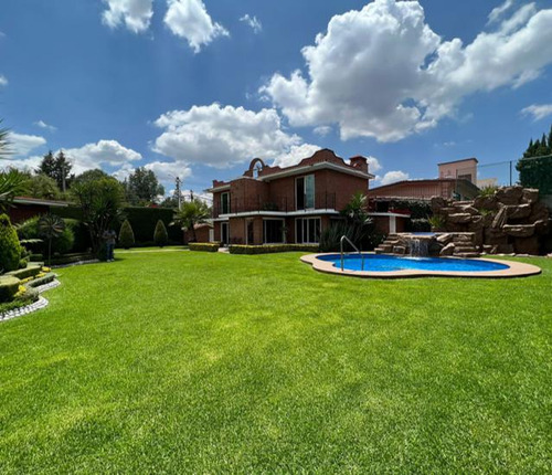Venta De Casa En Fraccionamiento San Carlos En Metepec