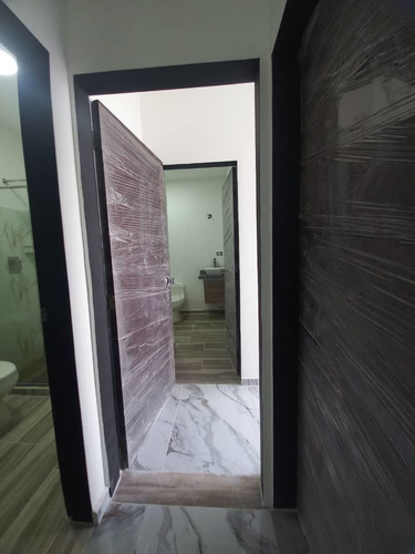 Imagen 17 de 20 de Venta De Apartamento En Buenaventura. Adlz