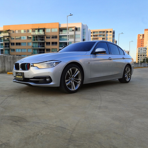 BMW Serie 3 2.0 320i F30 Sportline