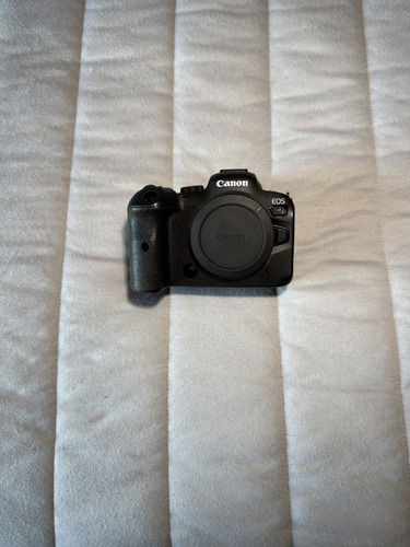 Canon Eos R6 Color Negro Con Lente Ef 16-35mm F/4 Negro (Usado)