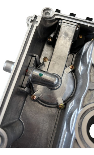 Tapa Punterias Trax Aluminio 1.8l 2013-2019 Gm Genuino