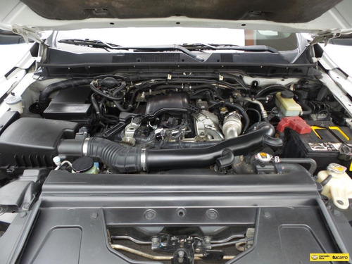Imagen 15 de 25 de Nissan Frontier Np 300 S 4x4 Doble Cabina