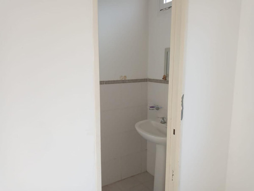 Imagen 7 de 9 de Oficina En Venta En Condominio Las Recovas, Pilar