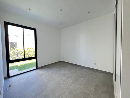 Casa En Venta En Haras Santa María!