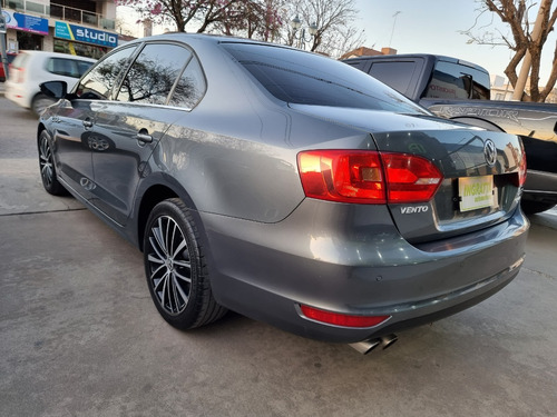 Imagen 2 de 15 de Volkswagen Vento 2.0 Tsi Sportline Mt6