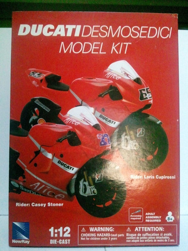 Moto Kit Escala 1/12 Alto Detalle Ducati Desmosedici New Ray