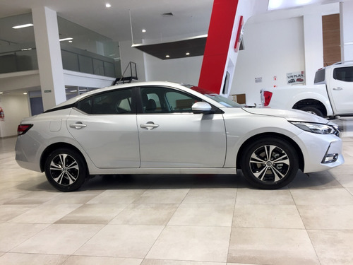 Nissan Sentra 2.0 Advance Cvt