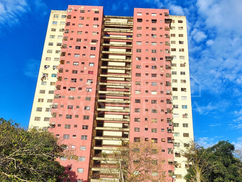 Apartamento En Venta En Residencias Jardines De Araira En Airara - Estado Miranda