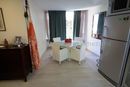 Imagen 4 de 10 de Maritza Visla 0424.150.23.03 Lomas De Las Mercedes Mls-22-8855