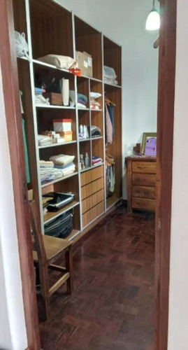 Casa En Venta - 2 Dormitorios 1 Baño - Cochera - 433mts2 - Caseros