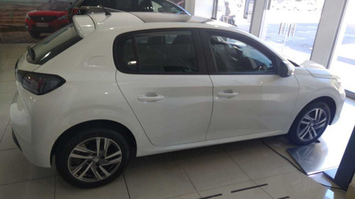 208 Allure Tiptronic