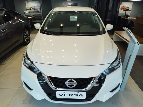 Imagen 5 de 18 de Nissan Versa Sense Cvt _p. Insuperable_