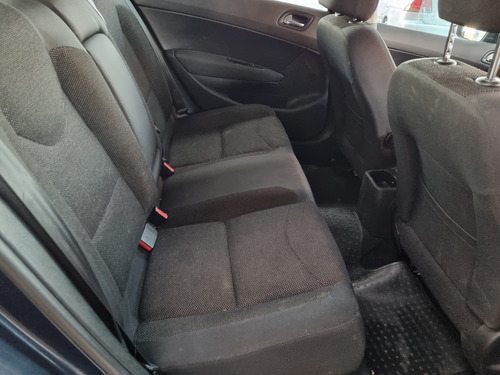 Peugeot 408 2.0 Allure 143cv
