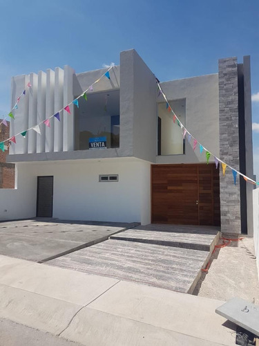 Casa En Venta En Lomas De Juriquilla Queretaro