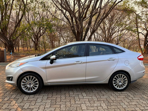 Ford Fiesta 1.6 TITANIUM PLUS SEDAN 16V FLEX 4P POWERSHIFT