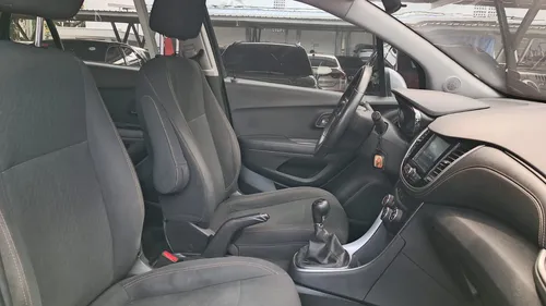 Chevrolet Tracker Ls Mt 1800 Cc 4x2 Abs 2 Airbag