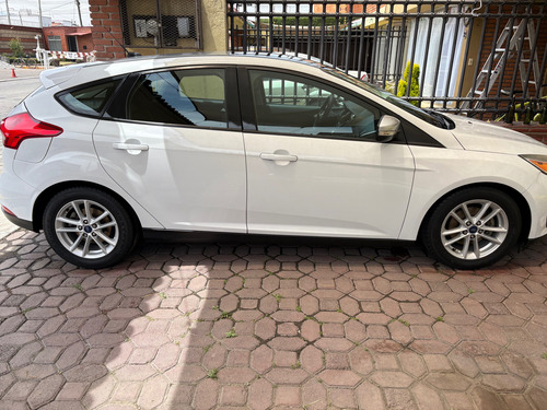 Ford Focus 2.0 Se Hatchback Mt
