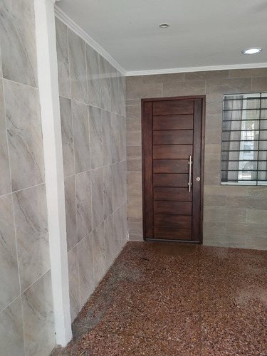 Dos Casas En Ventas 2 Dormitorios En La Blanqueada