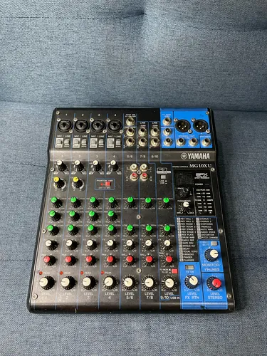 Consola Yamaha Mg10xu. Con Efectos. 10 Entradas (Usado)