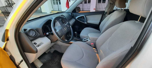Toyota Rav4 2.4 4x2 At 2012