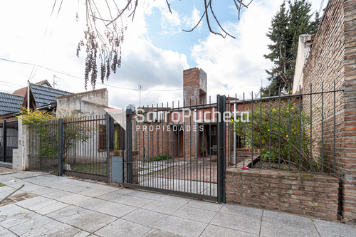 Venta Casa 3 ½ Ambientes En Castelar.