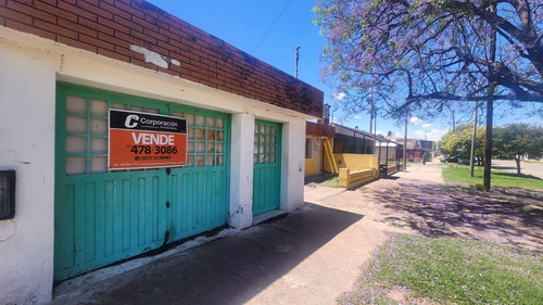 Villa Azalais - Escolastico Magan 1100 - Casa En Venta