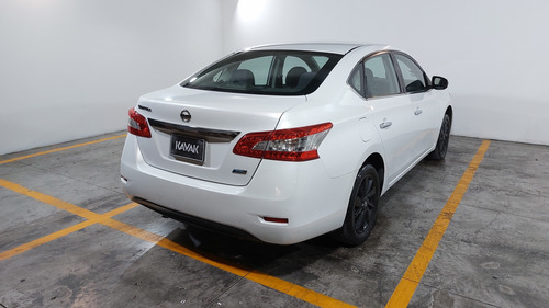 Nissan Sentra 1.8 Advance Mt