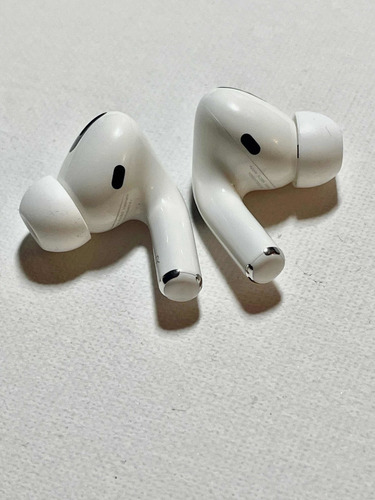Apple AirPods Pro 1 Generación Usados Sin Empaque (Reacondicionado)