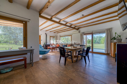 Casa En Venta Sobre Lote De 1 Hectarea En Loma Escondida, Open Door