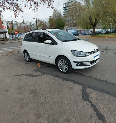 Imagen 4 de 10 de Volkswagen Suran 2018 1.6 Highline Msi 110cv